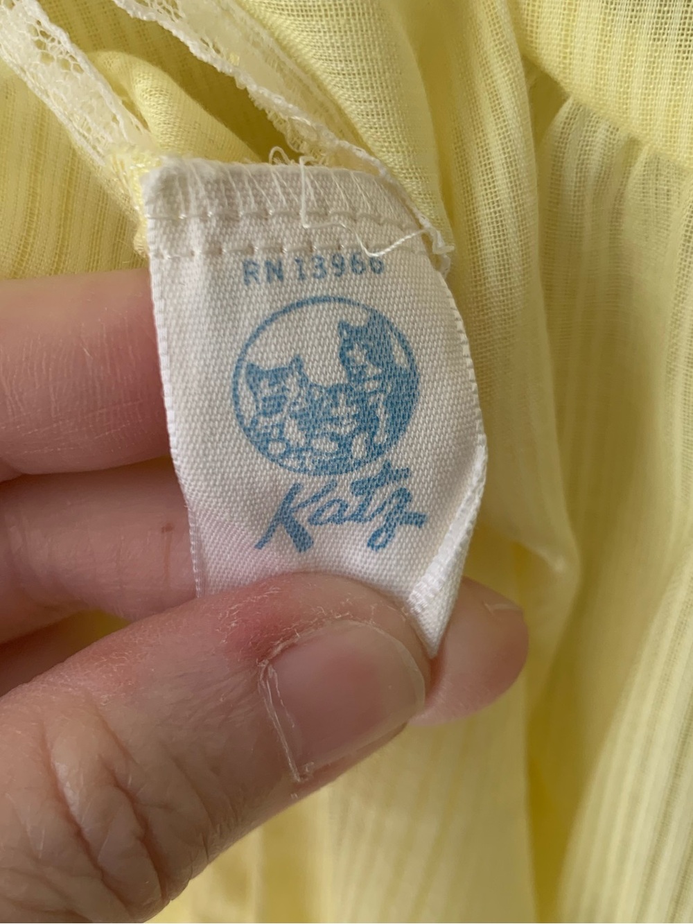 Vintage KATZ Butter Yellow Floral Embroidered CottageCore Nightgown Size L - Picture 8 of 9